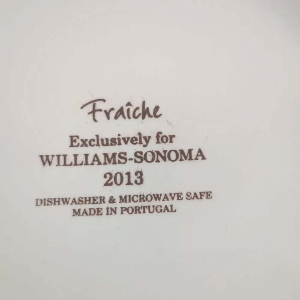 Fraiche For Williams Sonoma Chunky Pottery Pitcher tiny chip